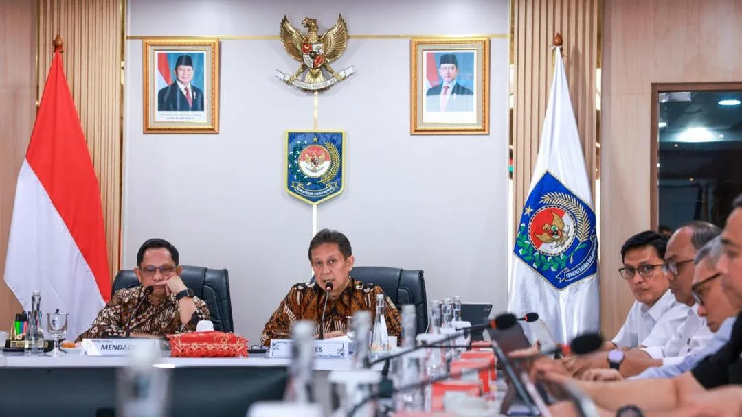 Menkes Imbau Kelompok Rentan Batasi Aktivitas di Luar Rumah saat Kabut Asap